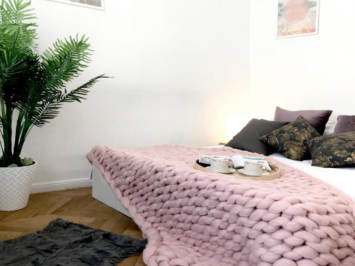 Apartament Litevski Deluxe Lublin Bagian luar foto